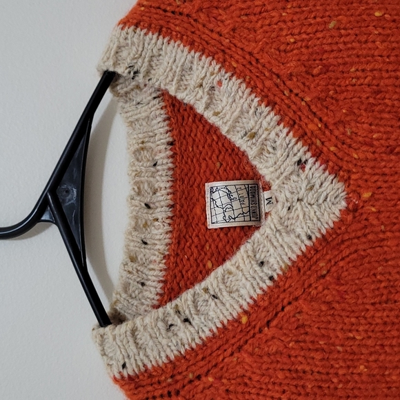 Ladies sweater - Picture 4 of 6